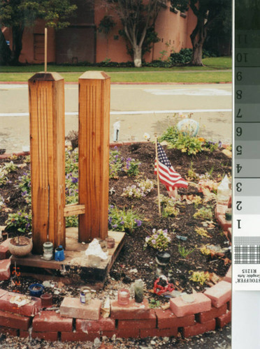 Impromptu 9/11 street memorial, 5 of 6