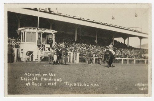 A crowd on the Coffroth Handicap. 4th race, Tijuana B.C. Mex