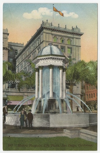 Electric fountain, City Plaza, San Diego, California