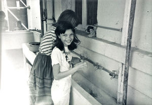 Den Norske Skole i Kathmandu, Nepal, marts 1985. Karin Egedal - datter af Ruth & Jens Kristian Egedal, DSM missionærer i Bangladesh, 1980-87