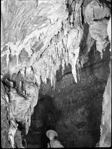 Crystal Cave, corridor beyond stream, Interior Formations