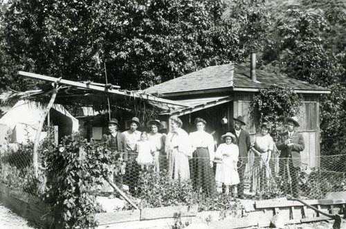 Temporary house for Schulz Ranch, ca. 1905
