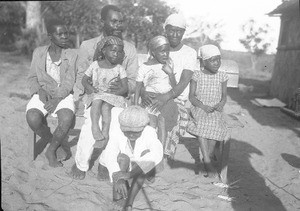 Filipi Mazaya and his family, Ricatla, Mozambique
