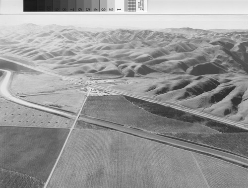 I5, [near]Westley and the California Aqueduct, 1988 January 13