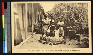 Oromo novice with children outdoors, Ethiopia, ca.1920-1940