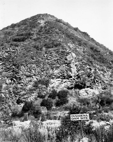 Sign reading Pasadena Dam site