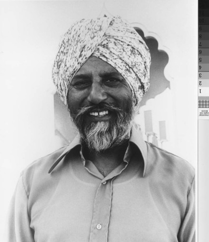 Photograph of Hari Singh Everest portrait