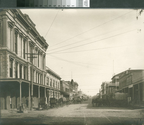 Photograph of D Street in Marysville (Calif.) in ca. 1800's