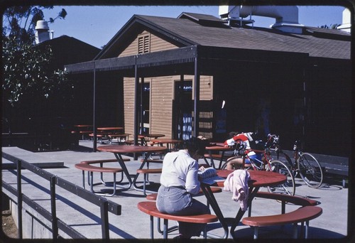 Warren College Café