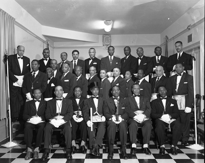 Group photograph of masons