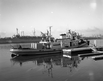 City of Oakland fire boat