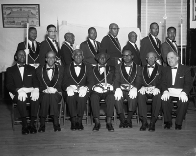 Group photograph of masons