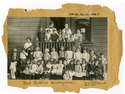 Class photograph of West Oakland kindergarten