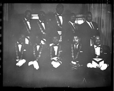 Group photograph of masons