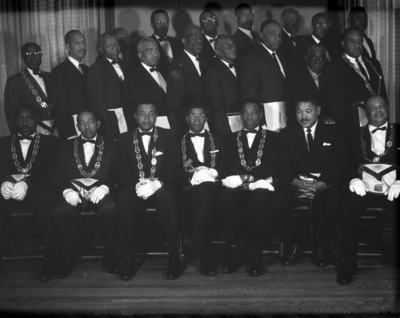 Group photograph of masons