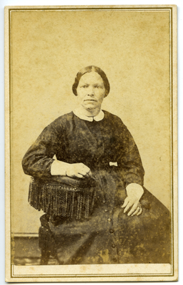 Portrait of unidentified woman