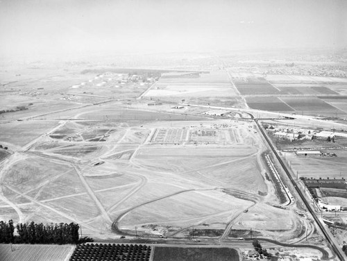 Kraft Foods plant construction, Artesia Blvd and Knott Ave., looking north