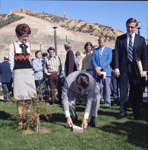Ronald and Nancy Reagan during Pepperdine University tree planting dedication, 1973