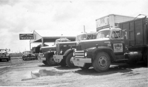 Hannah Trucking Service, Ivanhoe, Calif., 1956