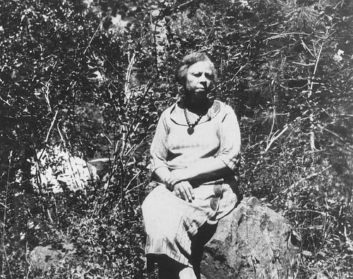 Mary Frances King, Tulare, California, ca 1940