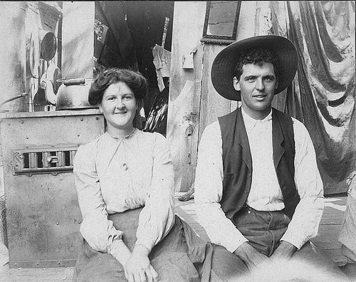 Mr. and Mrs. Lee Hill (Anna Hill), Porterville, Calif., ca 1905