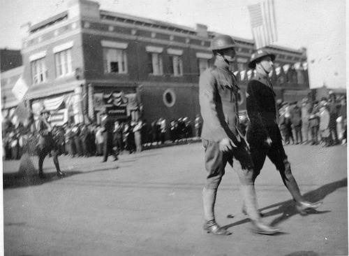 Armistice Day Parade, Lindsay, Calif., 1920