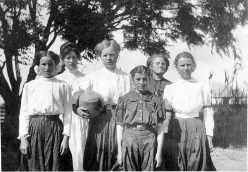 Girls' Basketball Team, Rocky Ford School, Porterville, Calif., 1909