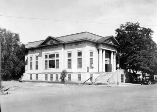 First Methodist Church, Dinuba, Calif., 1920s