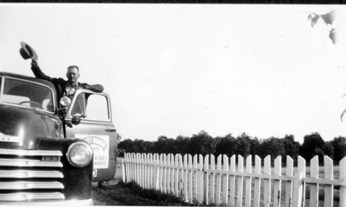 Hannah Trucking Service, Ivanhoe, Calif