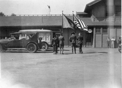 Group Awaiting Arrival of Bodies, Lindsay, Calif., 1921
