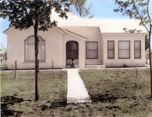 Frank Alves' Family Home, Visalia, Calif., 1940