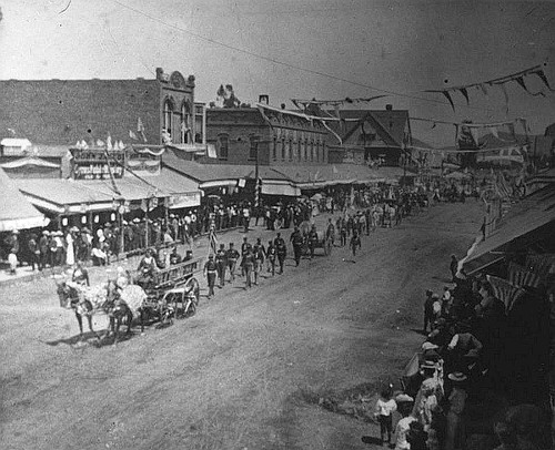 Parade in Porterville, Calif., 1895
