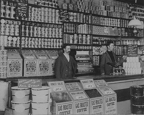 Price Hardware Store, Porterville, Calif., 1905