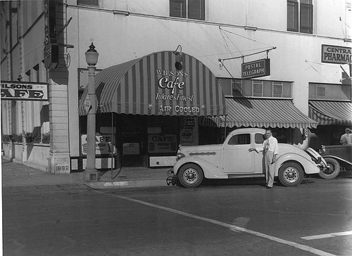 Wilson's CafT, Tulare, Calif., 1936