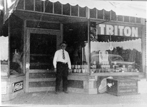 W. F. Pritchard, Ivanhoe, Calif., ca 1920