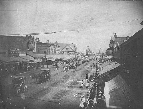 Parade in Porterville, Calif., 1904