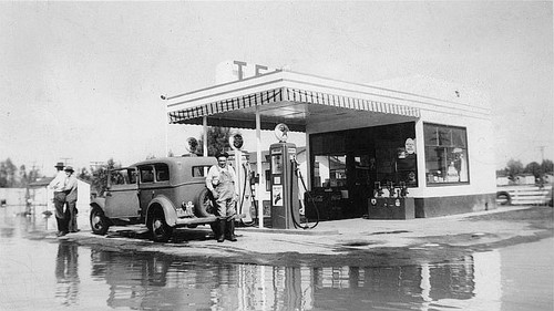 Bert Renshaw, Pixley, Calif., Flood of 1937-38