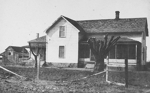 Horace Brown Home, Tulare, Calif., Early 1900s