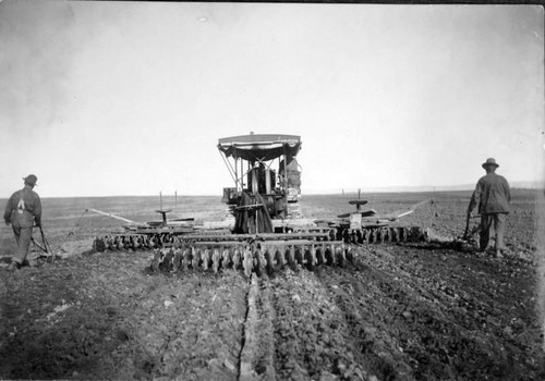 Early Mechanical Cultivator Used in Idaho, ca 1910