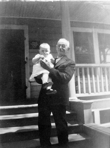Robert Weishar House and Grandchild, Visalia, Calif., 1922