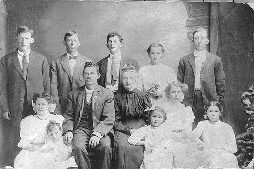 Horace Brown Family, Tulare, Calif., 1914
