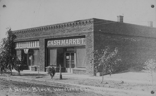 Ropes Family Print Shop, Woodlake, Calif