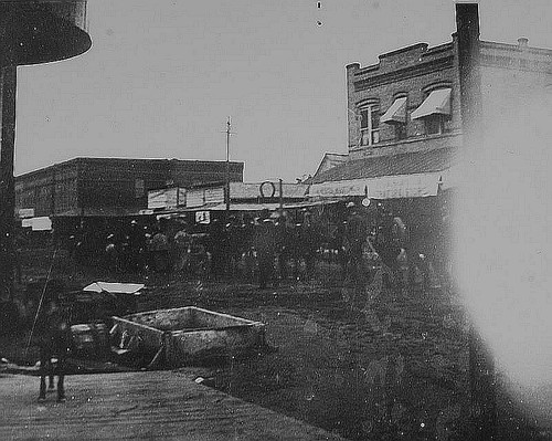 Main Street, Porterville, Calif., ca 1892