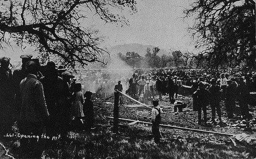 First Cattlemen's Picnic at Guthrie Ranch, Porterville, Calif., 1923
