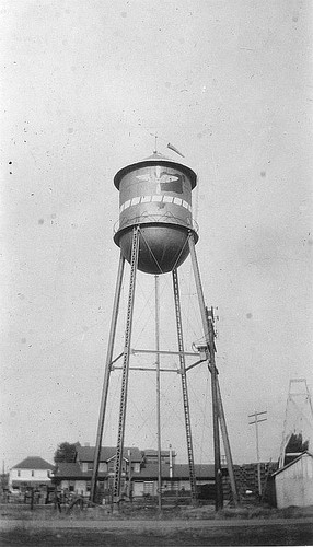 Water Tower, Strathmore, Calif., 1930s