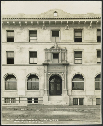 Entrance to Senior Hall