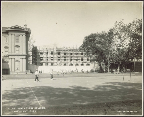 Campus tennis courts