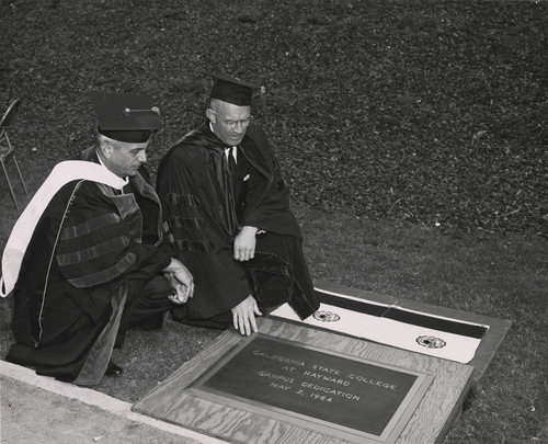 Photograph of President Fred Harcleroad and Chancellor Glenn Dumke at Dedication Convocation Close-Up