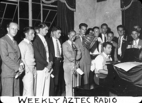 Weekly Aztec Radio / Lee Passmore