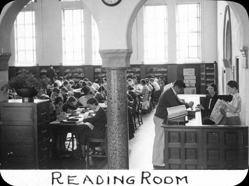 Reading room / Lee Passmore